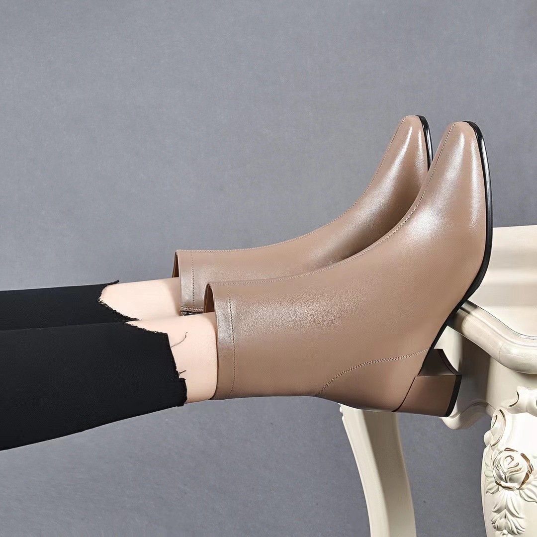 Sheepskin medium boots for women in the year square toe genuine leather soft leather medium heel thick heel rear zipper solid color short tube boots for women